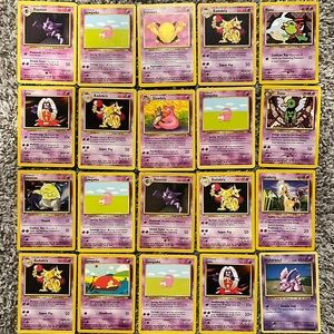 20 Assorted Psychic Pokémon Cards